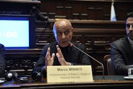 Meloni contro gli immigrati. E l’opposizione?